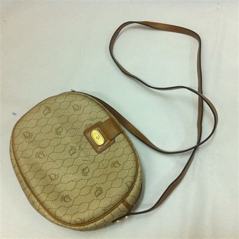 dior sling bag vintage.